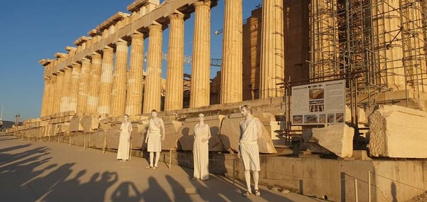 Ερωτήματα και ΕΔΕ για την αρχαιοελληνική καρναβαλική φιέστα στην Ακρόπολη