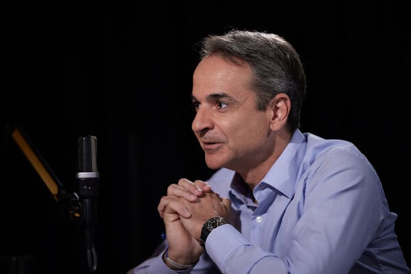 Ευρωεκλογές 2024: «Σηκώνω το χέρι» λέει ο Μητσοτάκης - «Η ακρίβεια είναι ο ελέφαντας στο δωμάτιο που τα σκεπάζει όλα»