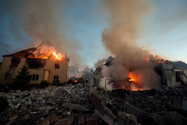 Ουκρανία: Τουλάχιστον δύο νεκροί και πέντε τραυματίες από ρωσικούς βομβαρδισμούς στο Χάρκόβο - 