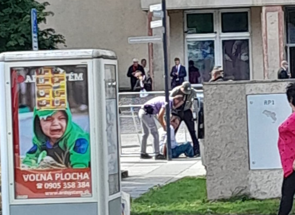 Σλοβακία: Η σύλληψη του άντρα που πυροβόλησε τον πρωθυπουργό Φίτσο