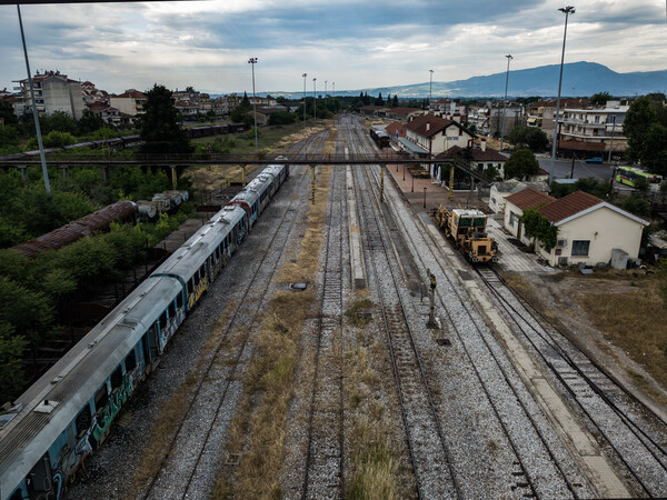 Ποινική δίωξη σε οκτώ σιδηροδρομικά στελέχη για συμβάσεις που δεν εκτελέστηκαν