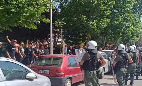  Θεσσαλονίκη: Συγκέντρωση των οπαδών του ΠΑΟΚ παρά το «μπλόκο» της αστυνομίας
