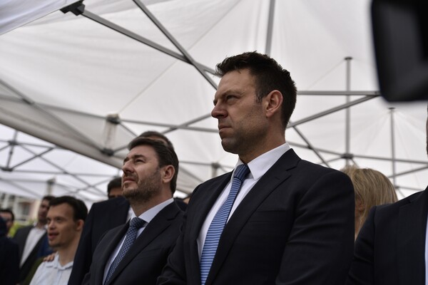 Ψηφοθηρία και διχόνοια
