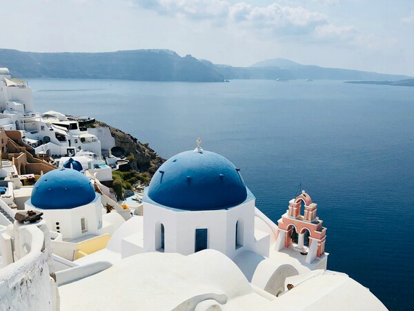 Σαντορίνη: Τα μέτρα για την προστασία πολιτών και τουριστών από κατολισθήσεις