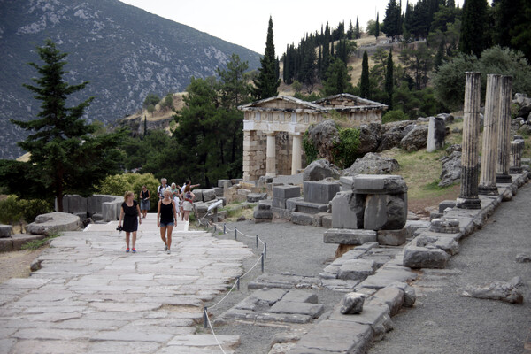Δελφοί: Άσκηση ετοιμότητας στον αρχαιολογικό χώρο για ενδεχόμενη πυρκαγιά 