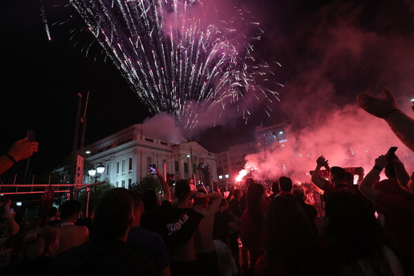 Ολυμπιακός: «Φλέγεται» ο Πειραιάς για την κατάκτηση του Europa Conference League