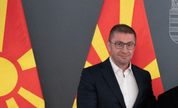Βόρεια Μακεδονία: Επιμένει ο Χρίστιαν Μίτσκοσκι στο «Μακεδονία»