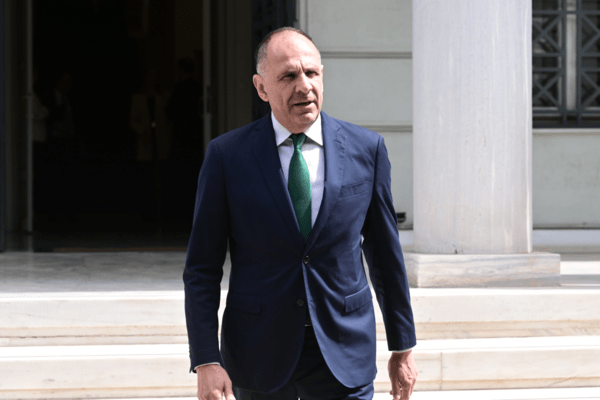 Γεραπετρίτης στο Reuters: Η Ευρώπη έχει καθήκον να φιλοξενήσει τραυματισμένα παιδιά από τη Γάζα