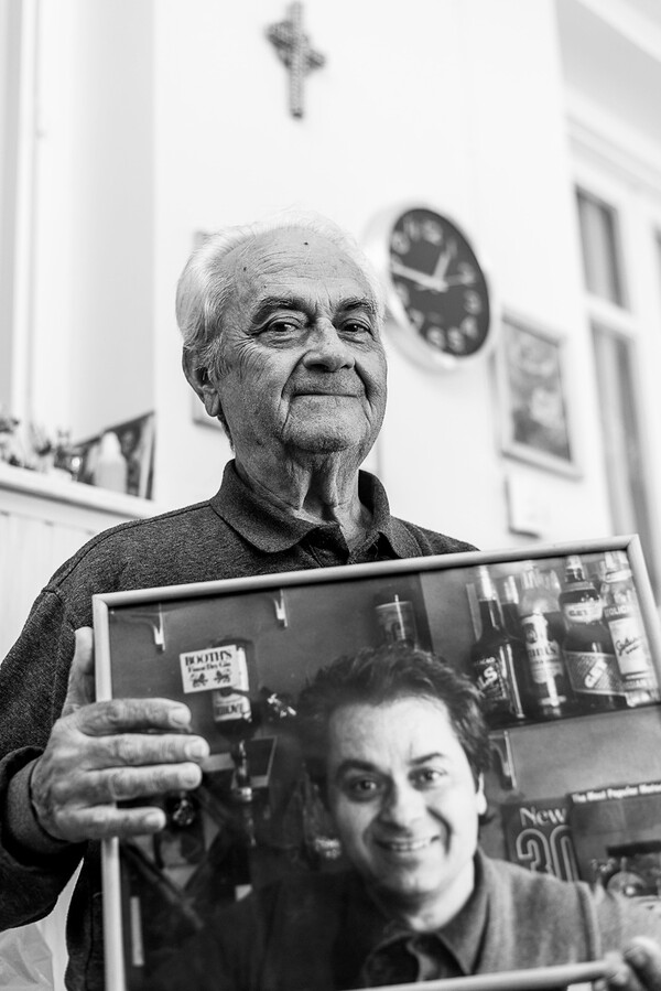 Νίκος Αλμπανόπουλος