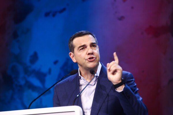 Ανταγωνισμοί και ίντριγκες