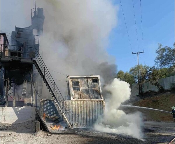 Η στιγμή της έκρηξης στο εργοτάξιο πίσσας
