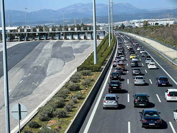 Κυκλοφοριακές ρυθμίσεις στην Αττική οδό από την Τρίτη