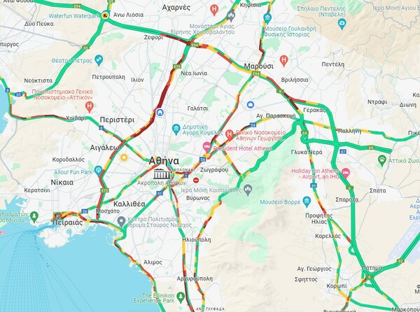 Η κίνηση στους δρόμους: Καθυστερήσεις σε Κηφισό και Αττική Οδό