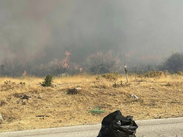 Φωτιά τώρα στην Φέριζα Κερατέας: Μήνυμα του 112