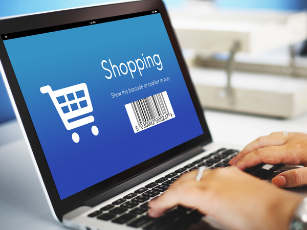 Πρόστιμο 120.000 ευρώ σε e-shop και διακοπή της λειτουργίας του