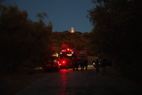 Έσβησε η φωτιά στου Φιλοπάππου
