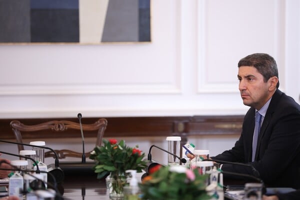 Διαγραφή Αυγενάκη από ΝΔ: «Ζήτησα δημοσίως συγγνώμη- Ήμουν και παραμένω βουλευτής Ηρακλείου» απαντά ο πρώην υπουργός