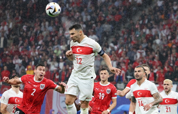 Euro 2024: Στους «8» η Τουρκία - Απέκλεισε (2-1) την Αυστρία 