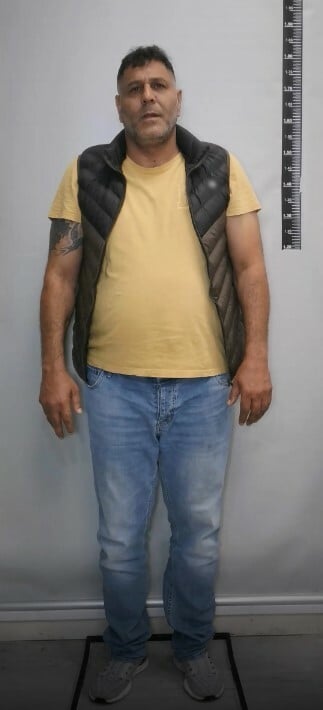 Φωτογραφίες 11 μελών σπείρας που έκλεβε αυτοκίνητα και σπίτια στην Αττική