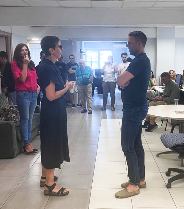 Η Πρόεδρος της ΕΟΔ συναντήθηκε με τον Κασσελάκη για το μέλλον της «Αυγής»