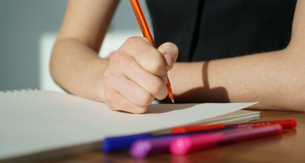 Πρακτικές συμβουλές για όταν δίνεις μάθημα αύριο και δεν έχεις διαβάσει απολύτως τίποτα