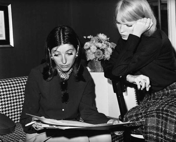 Anthea Sylbert (1937-2024): Η πολιτογραφημένη Σκιαθίτισσα ενδυματολόγος του Χόλιγουντ