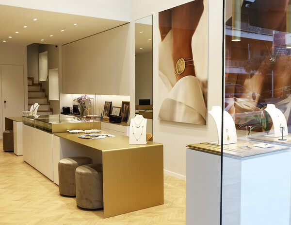 To νέο flagship store της Danai Giannelli