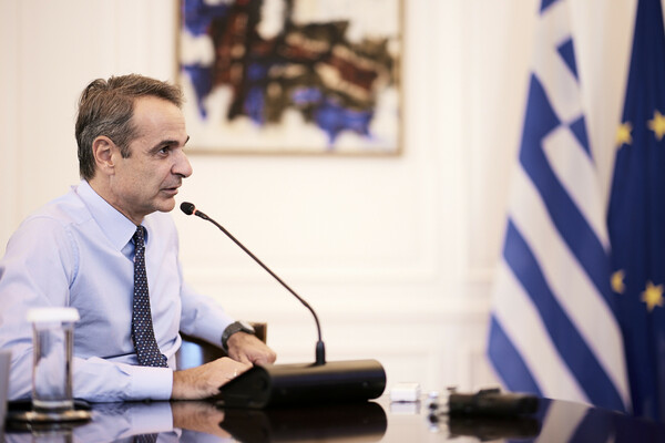 Μητσοτάκης σε μαθητές στη Γαύδο: Χαιρόμαστε πολύ που έχουμε κανονικό σχολείο με φυσική παρουσία μαθητών