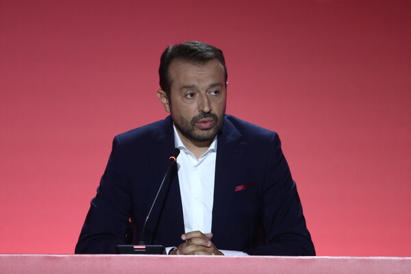 LIVE η συνέντευξη Τύπου του Νίκου Παππά στη ΔΕΘ 2024