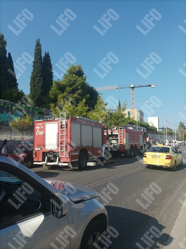 Φωτιά στις γραμμές του ΗΣΑΠ πριν την Κηφισιά - Ακινητοποιήθηκαν αμαξοστοιχίες