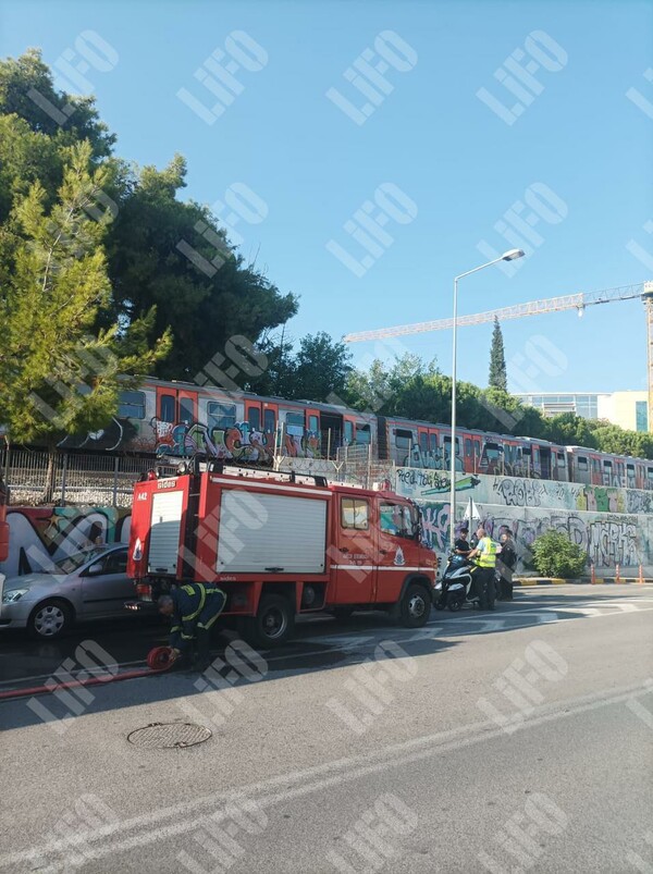 Φωτιά στις γραμμές του ΗΣΑΠ πριν την Κηφισιά - Ακινητοποιήθηκαν αμαξοστοιχίες