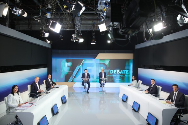 Η χαμένη τιμή της αξιωματικής αντιπολίτευσης