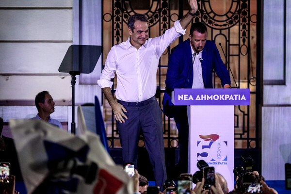 Μητσοτάκης για προϋπολογισμό 2025: Περιλαμβάνει 12 αυξήσεις αποδοχών και 12 μειώσεις φόρων