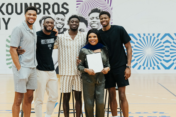 Το Charles Antetokounmpo Family Foundation προσκαλεί νέους αθλητές στην Antetokounmpo Academy για 6η συνεχή χρονιά