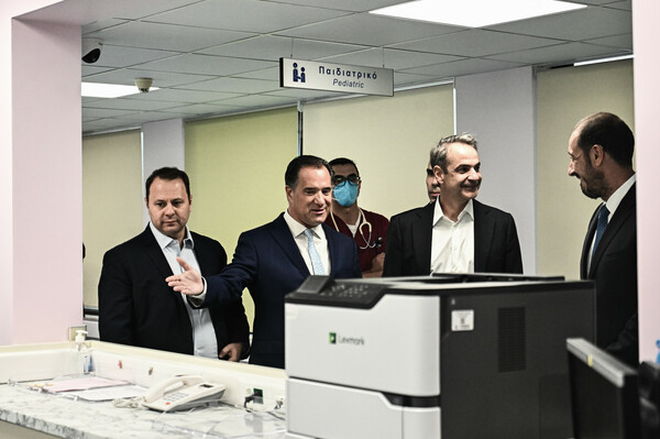 Επίσκεψη Μητσοτάκη στο Παίδων: Το «Αγία Σοφία» υπόδειγμα συνεργασίας με τον ιδιωτικό τομέα