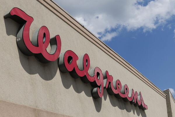 Η Walgreens θα κλείσει 1.200 καταστήματα στις ΗΠΑ- Πάνω από $3 δισ. οι ζημιές