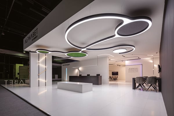 Zambelis Lights: Από την τέχνη του φωτισμού στην περιβαλλοντική ευθύνη