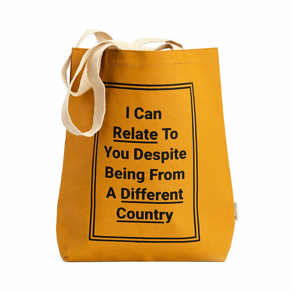 Η ιεραρχία των tote bags: Τι (θέλουμε να) λέει η τσάντα μας για εμάς
