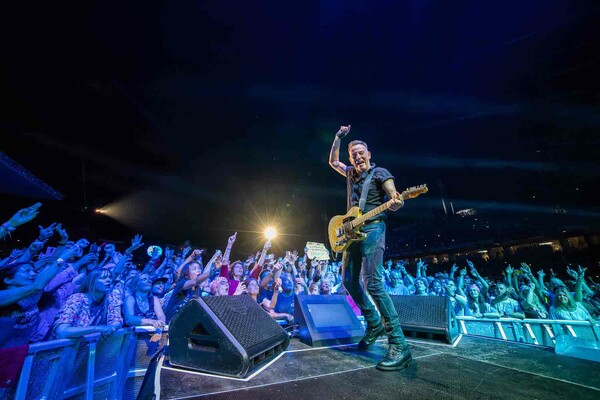 Bruce Springsteen & the E Street Band: Το ροκ του παρελθόντος και του μέλλοντος μας