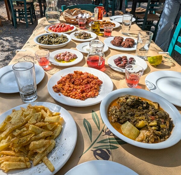 ΒΑΓΙΑΣ στην Καλαμάτα: “Αληθινό φαΐ χωρίς δηθενιά”