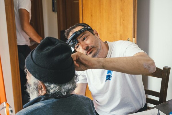 Η Σύμπλευση ΑΜΚΕ πάει Αμοργό για να προσφέρει δωρεάν ιατρικές υπηρεσίες στους κατοίκους