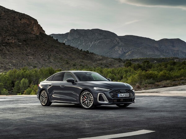 Στην Ελλάδα τα νέα Audi A5, Q5 και Q6 e-tron 
