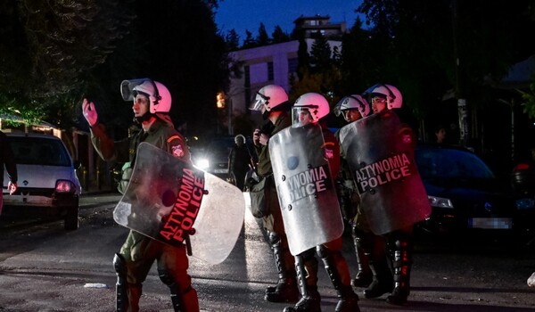 Νίκος Ρωμανός: Τέσσερις συλλήψεις στα επεισόδια ανάμεσα σε ΜΑΤ και τους υποστηρικτές του