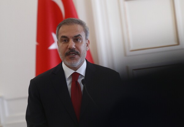 Χακάν Φιντάν: «Ιστορικό λάθος η ένταξη της Κύπρου στην ΕΕ» - Τι είπε για το Αιγαίο