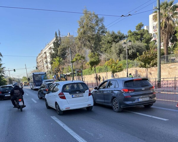 Κίνηση στη Βασιλίσσης Σοφίας: Έργα στο ύψος του Πάρκου Ελευθερίας «κλείνουν» δύο λωρίδες 