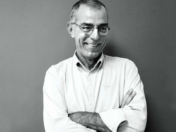 Εγώ σε πολλά πράγματα δεν συμφωνώ μαζί σου, μου αρέσει όμως πάρα πολύ ο τρόπος που τα λες
