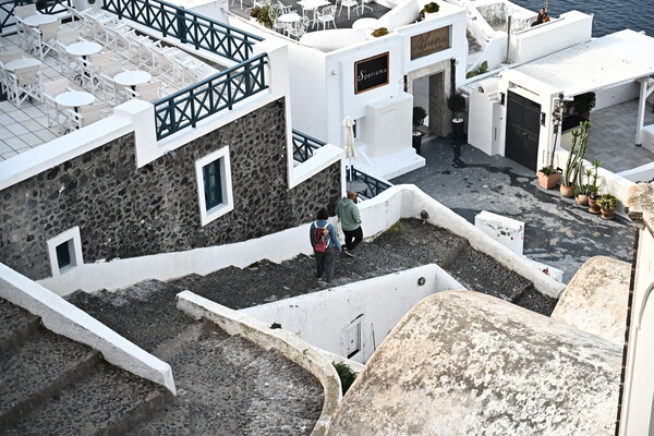 Σεισμοί στη Σαντορίνη: Διαφωνίες για την επίσημη εκτίμηση περί κύριου σεισμού έως 6R