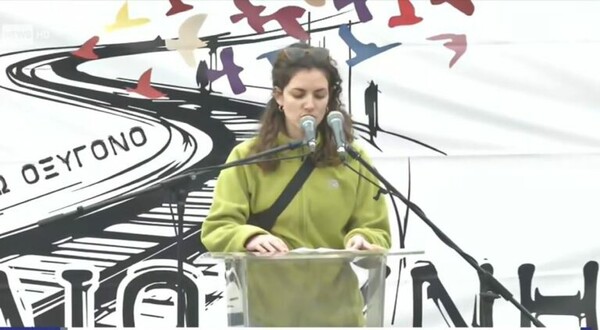 Απεργία για Τέμπη - Σύνταγμα: «Παίρνουμε πίσω το κλεμμένο μας οξυγόνο» 