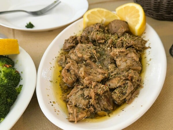 Στο Kαφενείο της Παρέας ο χρόνος κυλάει πιο γλυκά