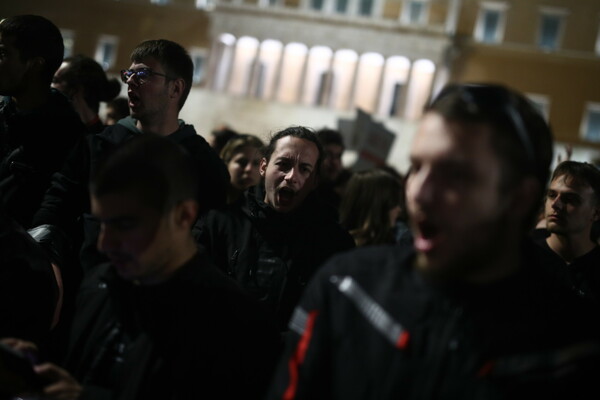 Τέμπη: Σε εξέλιξη αυτή την ώρα το συλλαλητήριο στο Σύνταγμα